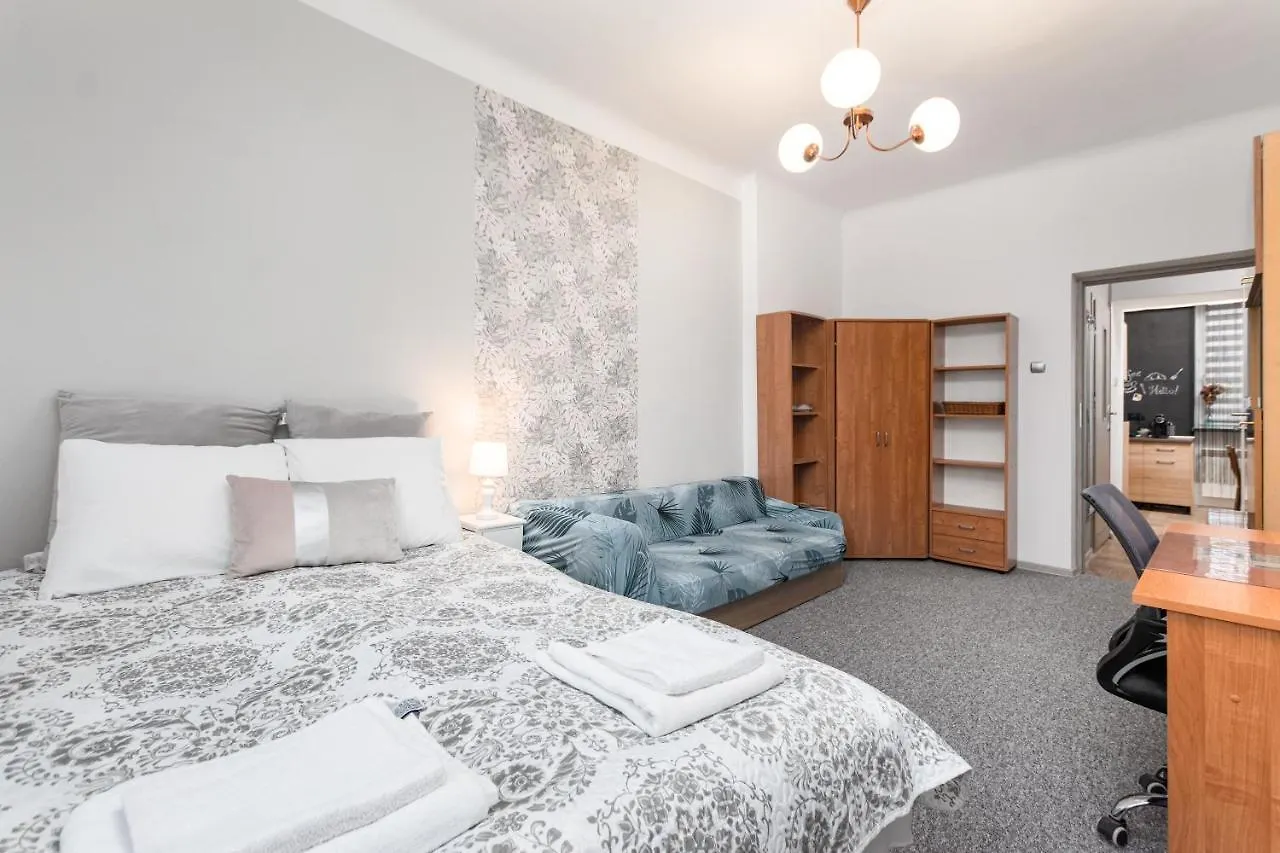 Dabrowszczakow 6 By Homeprime Warsaw Apartment